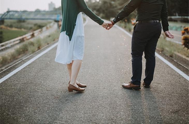 Call for Grey Dating Success