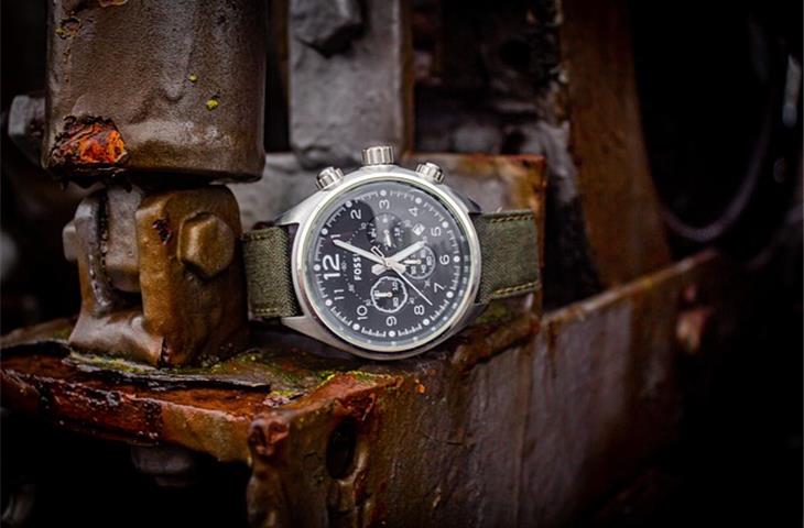 golden rolex wrist watch